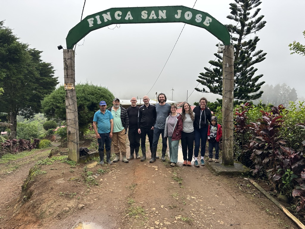 Nossa Familia visit at the Finca San José entrance